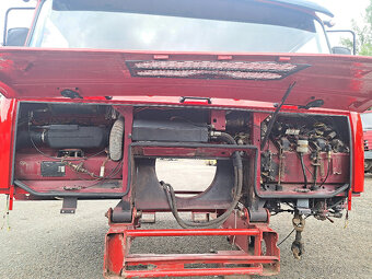 Kabina Tatra T815 EURO 2, 3 REPAS - 10