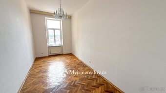 Pronájem byty 3+1, 99 m2 - Znojmo, náměstí Republiky - 10