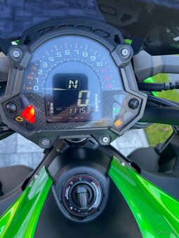 Kawasaki Z900 - 10