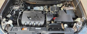 Mitsubishi Outlander, 2.0iMIVECAUTOMAT4x41ČR7míst - 10