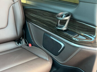 Mercedes-Benz V trieda V250D LANG AMG STYLING 4MATIC - 10