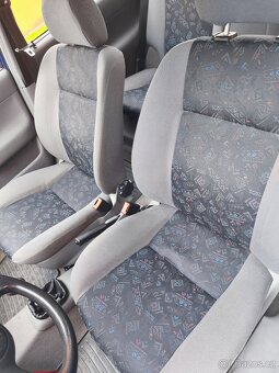 Škoda Felicia 1,3mpi Po důchodci nejeto v zimě - 10