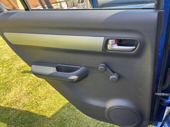 Prodám Suzuki SWIFT 1.3 - 10
