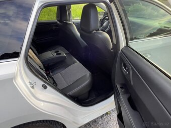 Toyota Auris Hybrid 1.8 VVT-i r.12/2018, naj.102xxxkm Bi-LED - 10