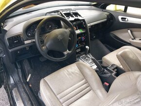 Peugeot 407 Coupé, typ motoru X8Z, 177kW - 10