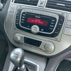 Ford Kuga, 120KW,4X4,130T.KM,KRÁSNÁ,1.MAJ - 10