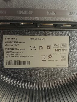27” Herní monitor Samsung (zakřivený) CRG50 - 10