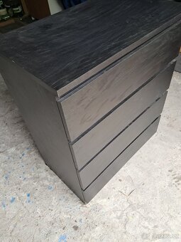 Ikea komoda Malm 4 zásuvky černá - 10