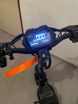 Elektrická koloběžka - 10