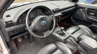 BMW 323ti compact - 10