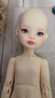 Panenka BJD 27cm - 10