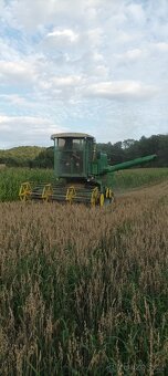 John Deere 630 - 10