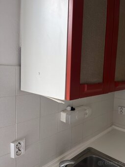 Atypická kuchyně s velkým úložným prostorem - 10