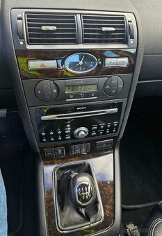 Ford Mondeo MK 3 2.5 V6 125 kw 2005 138000 km - 10