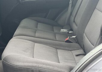 Kia Sorento 2.5CRDi 4x4 AUTOMAT TAŽNÉ ALU automat 125 kw - 10