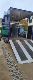 Auto na kone,klima,hydraulicky stavitelna vyska,3.5t - 10