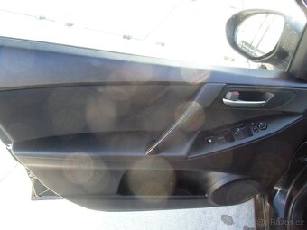 Mazda 3 1.6i 16V - 10