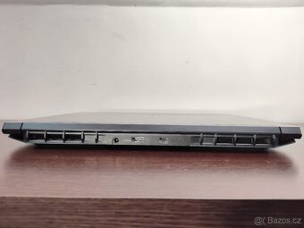 Nepoužitý herní Nitro v16,R5-8645hs,DDR5,RTX-6gb-Mux,ZÁRUKA - 10
