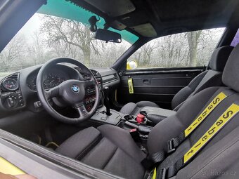Bmw E36 330i coupe - 10