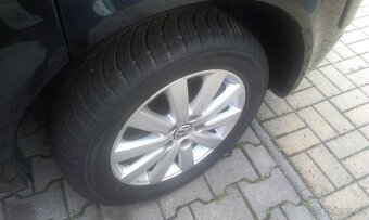 Volkswagen Caravelle - 10