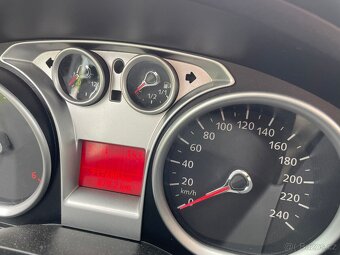 Prodám Ford C-max 1.6 Tdci.. panorama - 10