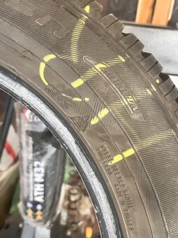 2ks. 215/60 R17 zimní pneu Falken - 10