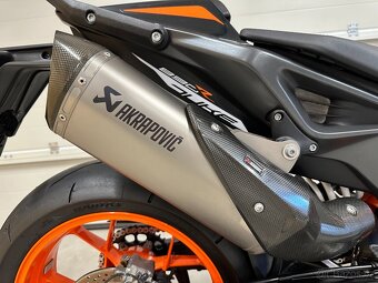 KTM 890 Duke R, TOP STAV, 6 000 km, 1. majitel, DPH - 10