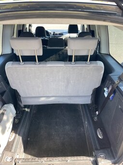 VW CADDY Maxi, 2.0 TDi 110kw,7 míst r.v 2016 plný servis,DSG - 10