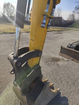 Bagr Bobcat E50 /5000kg/, 3x lyžica - 10