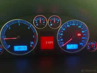 VW Sharan 1.9 TDi, tažné na 2 tuny - 10
