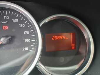 Dacia Sandero SCe 54kW/73k Arctica-pěkné - 10