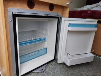 Garážovaný minikaravan zn. KONDOR - 10