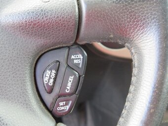 Nissan X-Trail 2.2dCi ,  100 kW nafta, 2006 - 10