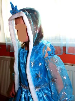 Překrásné dlouhé šaty princezna Elza + plášť vel.122/128. - 10