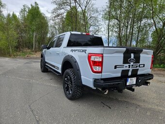Ford F150 XLT 5.0 V8 4x4 Raptor paket r.v.2022 - 10