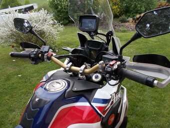 Honda Afrika Twin CRF 1000 DCT - 10