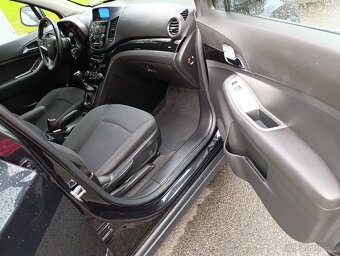 Chevrolet Orlando 2.0 Diesel LT (2012) – 7 míst, STK 01/2027 - 10