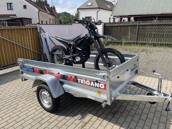 SUR RON Ultra BEE R s techničakem a spz - 10