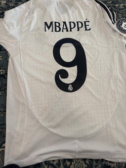 Mbappe dres - 10