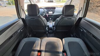 Citroën Grand C4 Picasso 1.6 HDI NAVI 7 míst - 10