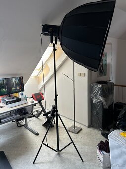 Tiché LED světlo Godox UL150 + Godox Soft Box + stativ - 10