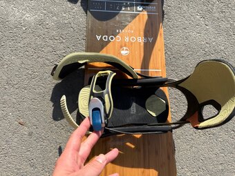 Snowboard Arbor coda Rocker 157cm hezky stav - 10