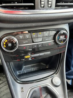 Puma 1.0 92kw, 1. Majitel, ČR, 63xxxkm, ST-Line, Tažné - 10