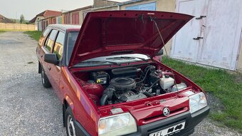 Škoda Forman, Favorit 135 LXi - 10