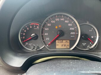 Toyota Yaris - 10