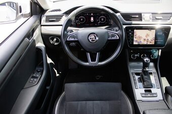 Superb Combi 2.0 TDI 110 kW DSG STYLE - 10