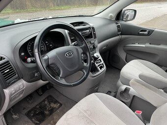 Kia Carnival 2,9 CRDI - 10