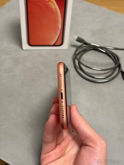 iPhone XR 64GB – Coral (A+ stav) - 10