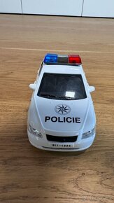 Auticka, motorka, magnet tabulka a dalsi, vse za 250 - 10