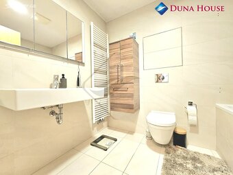Pronájem bytu 1+kk 64 m² Ke Kapslovně, Praha - Žižkov - 10